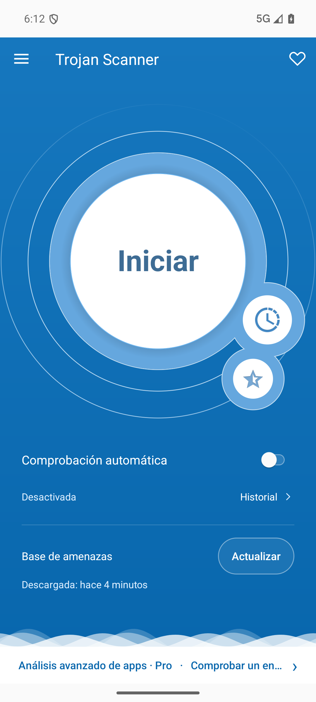 Pantalla de inicio de Trojan Scanner para Android con el botón de análisis y las comprobaciones automáticas de apps